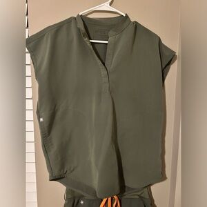 FIGS Rafaela oversized scrub top